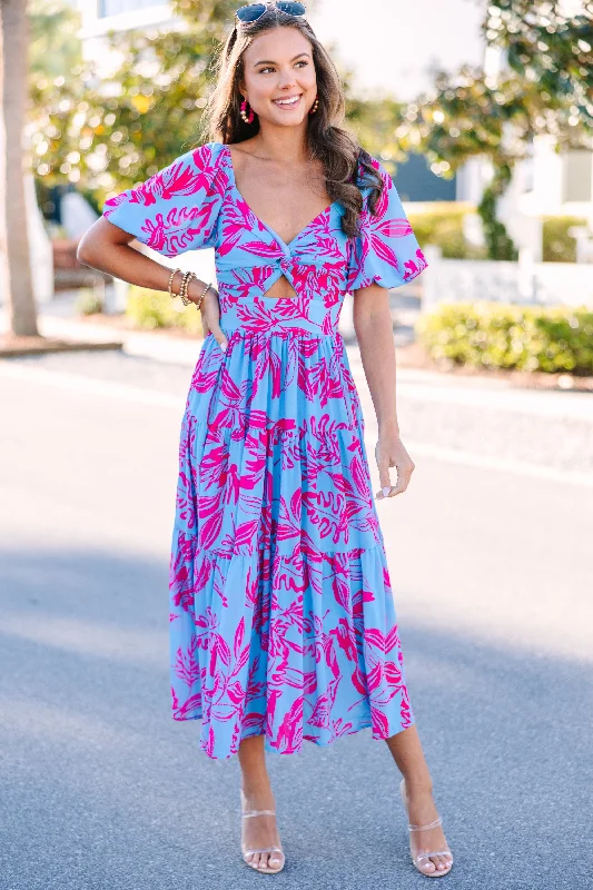 Midi dresses with tiered skirts for a bohemian festival look All In The Journey Blue Floral Midi Dress Midi dresses with tiered skirts for a bohemian festival look All In The Journey Blue Floral Midi Dress
