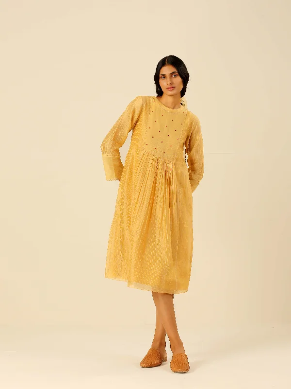 A - line midi dresses with floral prints for spring brunches Love and Light Midi Dress A - line midi dresses with floral prints for spring brunches Love and Light Midi Dress