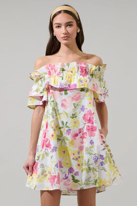 Mini dresses with puff sleeves for a vintage look Leonie Floral Hattie Ruffle Mini Dress Mini dresses with puff sleeves for a vintage look Leonie Floral Hattie Ruffle Mini Dress