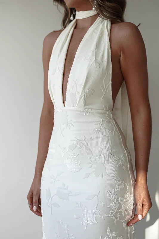Sleeveless midi dresses with lace details for summer weddings Tara Floral Jacquard Maxi Dress | Ivory/Cream Sleeveless midi dresses with lace details for summer weddings Tara Floral Jacquard Maxi Dress | Ivory/Cream