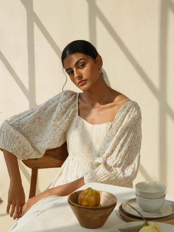 Midi dresses with V - necklines for a flattering and elongating effect Pleated Heritage Midi Dress Midi dresses with V - necklines for a flattering and elongating effect Pleated Heritage Midi Dress