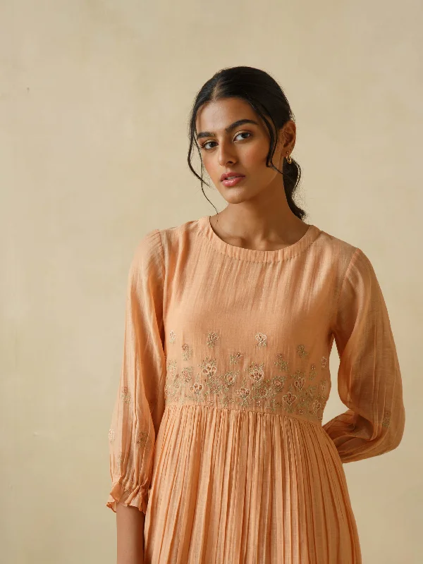 Midi dresses with polka dot prints for a playful summer outfit Cantaloupe Patchwork Midi Dress Midi dresses with polka dot prints for a playful summer outfit Cantaloupe Patchwork Midi Dress