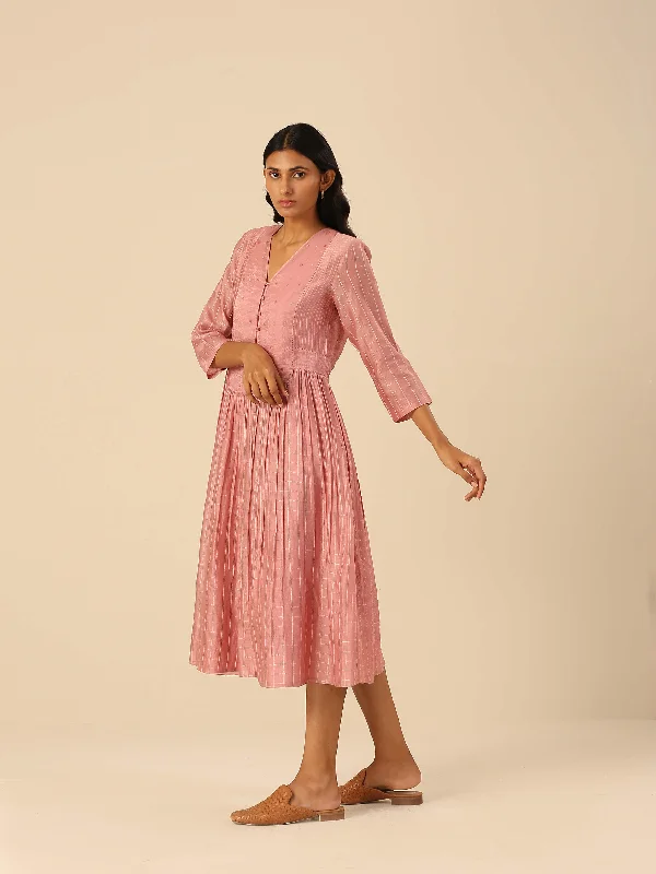 Midi dresses with wrap - around skirts for a customizable fit Changing Seasons Midi Dress Midi dresses with wrap - around skirts for a customizable fit Changing Seasons Midi Dress