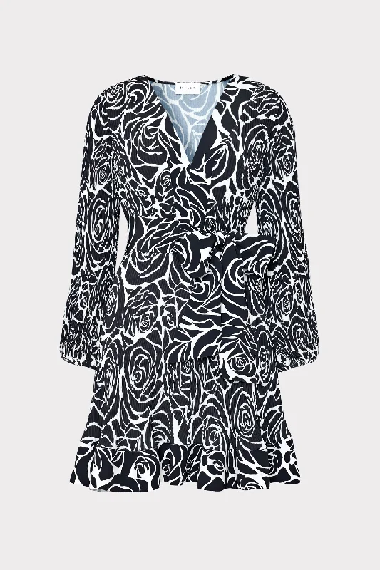 Mini dresses with geometric prints for a modern aesthetic Liv Black Rose Pleated Dress Mini dresses with geometric prints for a modern aesthetic Liv Black Rose Pleated Dress