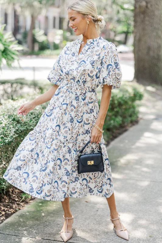 Midi dresses with ruched sleeves for a more fitted and stylish arm look It's A Match Off White Floral Midi Dress Midi dresses with ruched sleeves for a more fitted and stylish arm look It's A Match Off White Floral Midi Dress