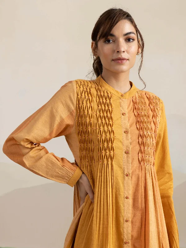 Midi dresses with V - necklines for a flattering and elongating effect Autumn Leaves Smock Midi Dress Midi dresses with V - necklines for a flattering and elongating effect Autumn Leaves Smock Midi Dress