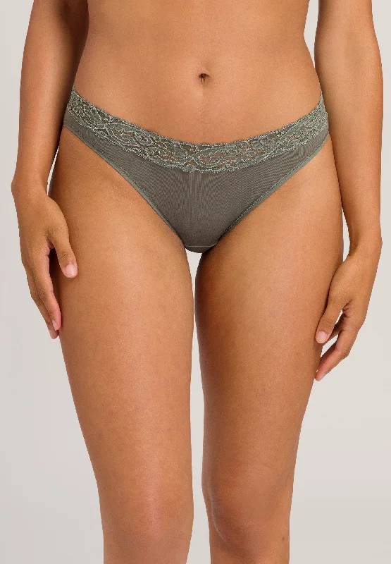 low - rise women briefs for a trendy and youthful lookMoments Mini Briefs