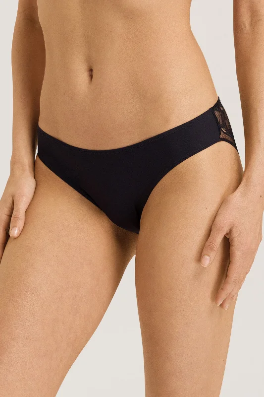 seamless microfiber women briefs for a luxurious feelSelma - Mini Briefs