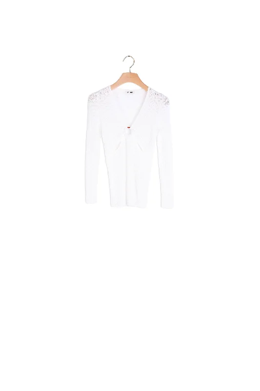 color block women cardigan with bold huesPull en maille pointelle détail anneaux