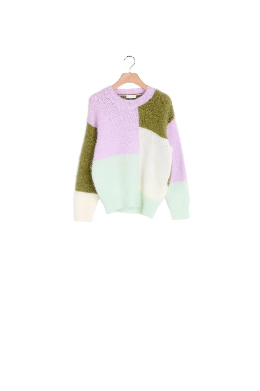 cable knit women cardigan with intricate patternsPULL Violet