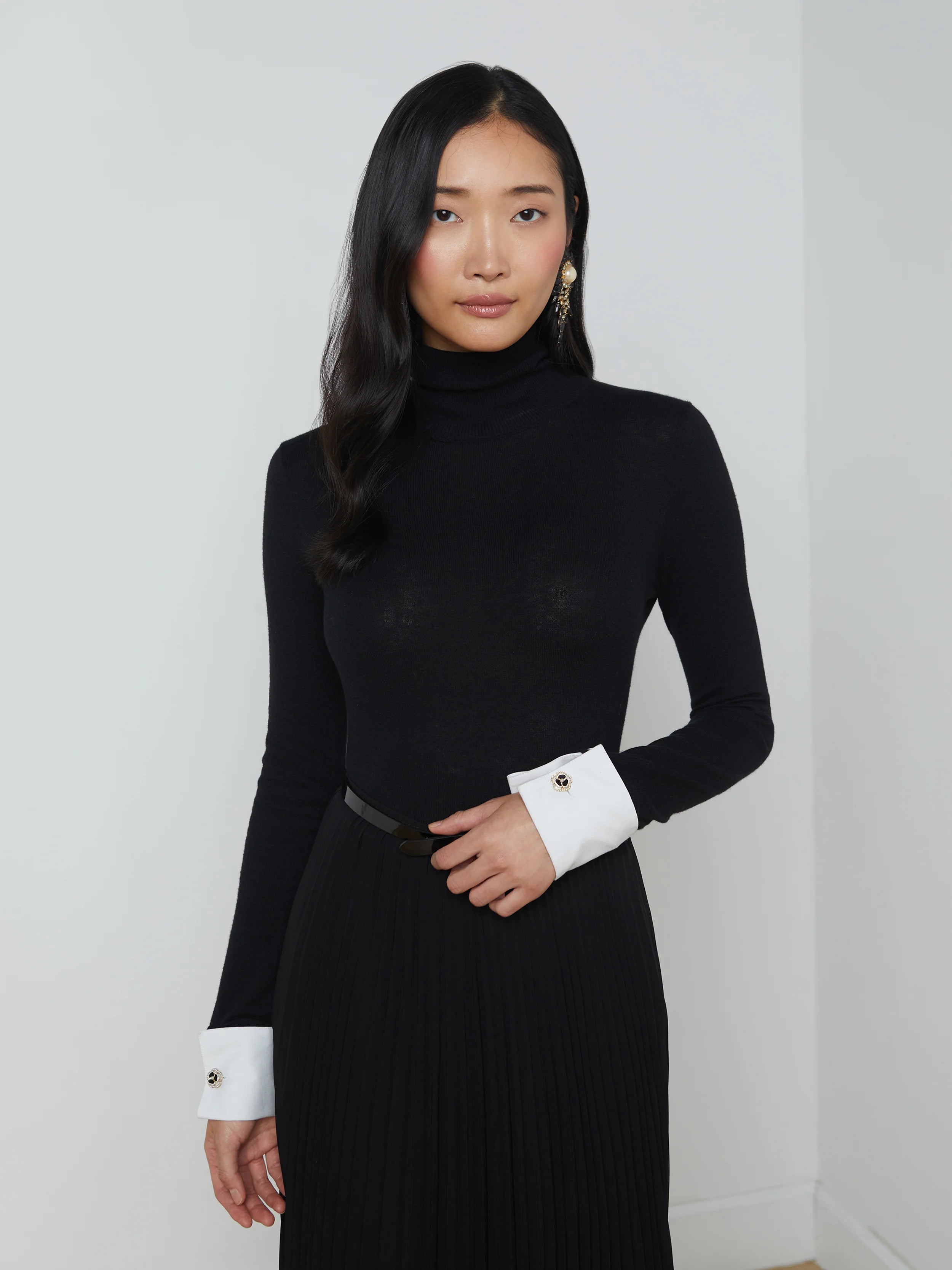 Women's Long Sleeve Turtleneck Cashmere SweatersFlora Poplin Cuff Sweater Black/White Women's Long Sleeve Turtleneck Cashmere SweatersFlora Poplin Cuff Sweater Black/White