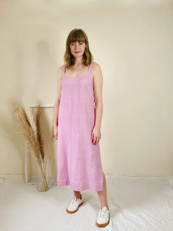 Sleeveless Women's Silk Blend Sweater Dresses for a Sophisticated LookHomer + Howells Innes Cami Dress and Top Sleeveless Women's Silk Blend Sweater Dresses for a Sophisticated LookHomer + Howells Innes Cami Dress and Top