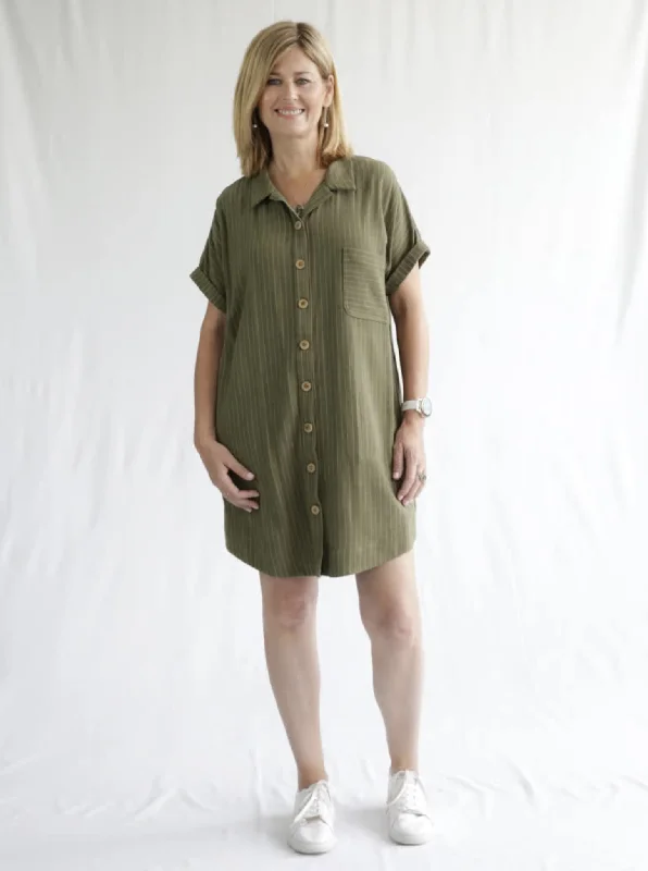 Plus Size Women's Fit - and - Flare Sweater Dresses with Ruffled HemStyle Arc Max Tunic Dress Plus Size Women's Fit - and - Flare Sweater Dresses with Ruffled HemStyle Arc Max Tunic Dress