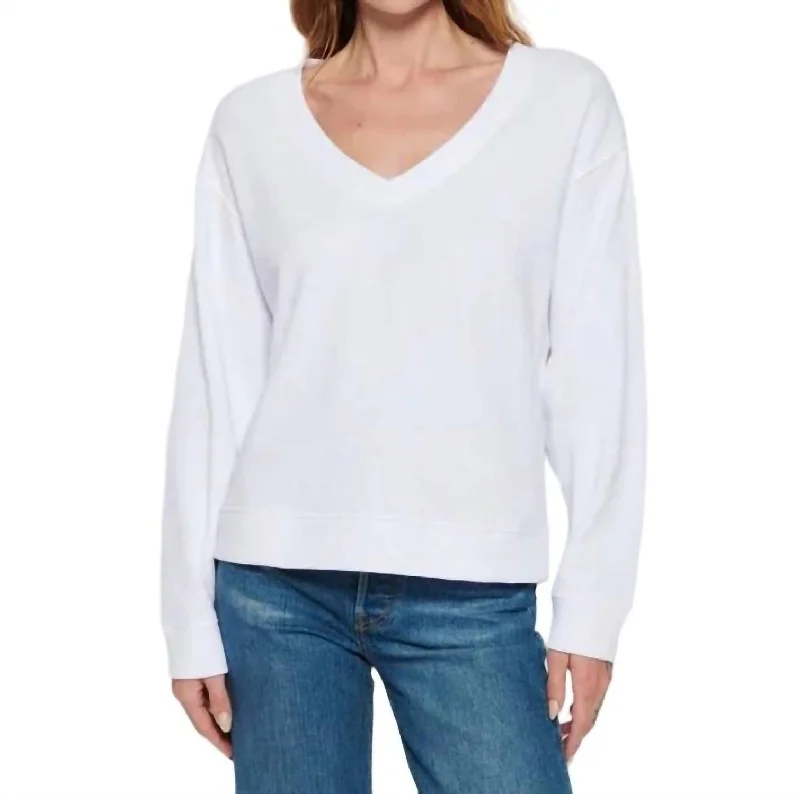 Plus Size Women's Long Sleeve Cable Knit Sweater DressesWyatt Oversized V-Neck Top In White