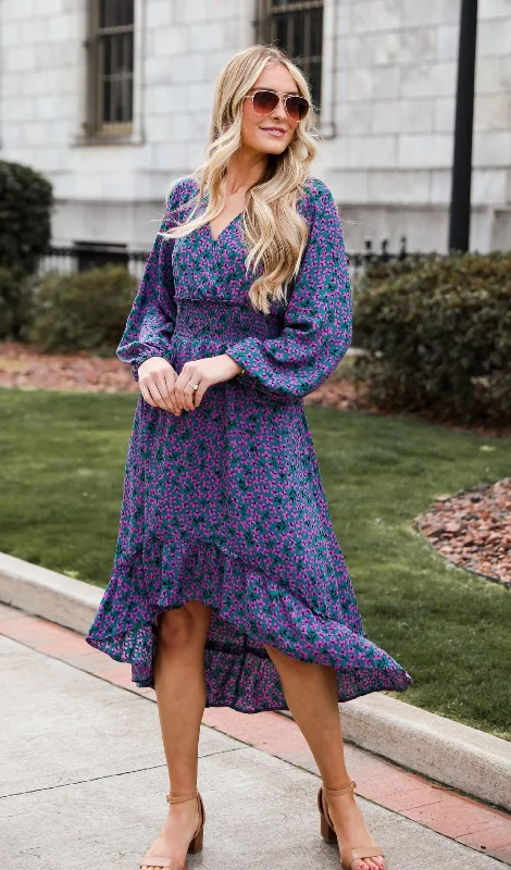 Ball Gown Women Dress with a Full Skirt for a Princess - like LookFINAL SALE - Adorably Elegant Teal Floral Midi Dress Ball Gown Women Dress with a Full Skirt for a Princess - like LookFINAL SALE - Adorably Elegant Teal Floral Midi Dress