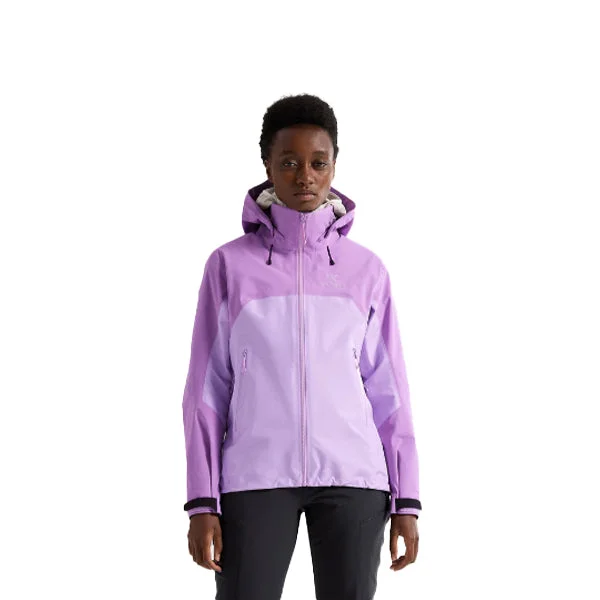 Women's cropped down jackets in bold colors for a sporty and fashionable winter outfitBeta AR Jacket Womens Women's cropped down jackets in bold colors for a sporty and fashionable winter outfitBeta AR Jacket Womens