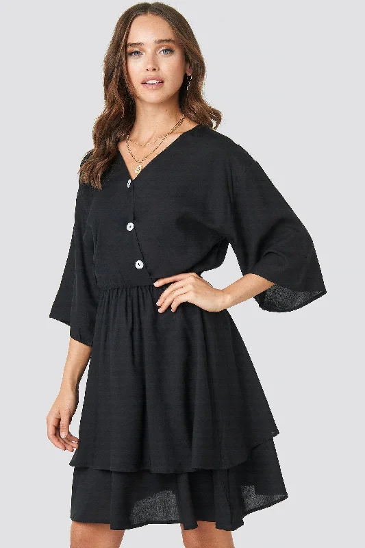 Mermaid - Style Women Dress with a Fitted Silhouette for Special OccasionsContrast Button Layer Dress Black Mermaid - Style Women Dress with a Fitted Silhouette for Special OccasionsContrast Button Layer Dress Black