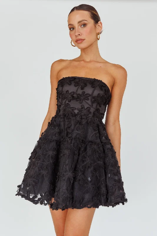 Mini Women Dress with a Short Hem for a Young and Trendy StyleDori Floral Embellished Mini Dress Black Mini Women Dress with a Short Hem for a Young and Trendy StyleDori Floral Embellished Mini Dress Black