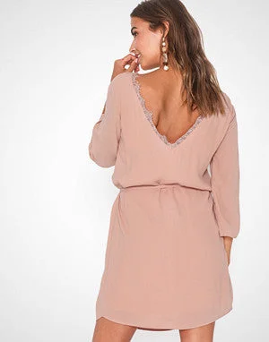 Sheath Women Dress with a Tailored Fit for a Professional LookLourdes 3/4 Lace Dress Misty Rose