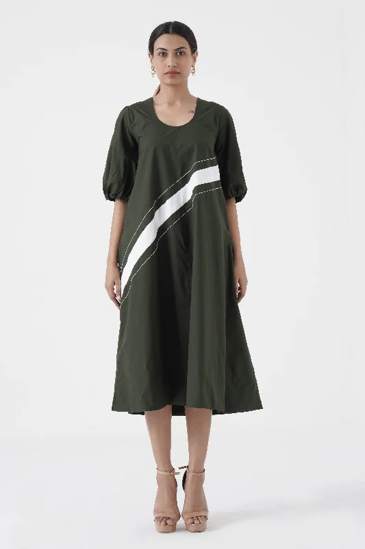 Printed Abstract Women Dress for a Modern and Artistic Appeal Printed Abstract Women Dress for a Modern and Artistic Appeal Concord - U-neck slant patti long dress - Green Printed Abstract Women Dress for a Modern and Artistic Appeal Printed Abstract Women Dress for a Modern and Artistic Appeal Concord - U-neck slant patti long dress - Green