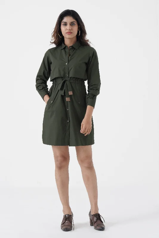 Pleated Women Dress with a Timeless and Elegant Texture Pleated Women Dress with a Timeless and Elegant Texture Hotshot - Jacket Dress - Green Pleated Women Dress with a Timeless and Elegant Texture Pleated Women Dress with a Timeless and Elegant Texture Hotshot - Jacket Dress - Green