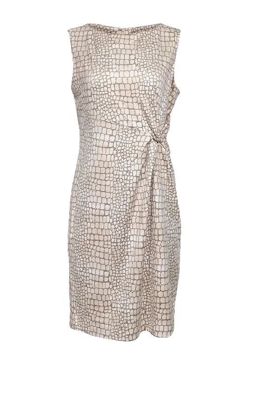 Empire Waist Women Dress to Accentuate the Bust and Conceal the Waist Empire Waist Women Dress to Accentuate the Bust and Conceal the Waist J. McLaughlin - Cream & Beige Print Faux Suede Sleeveless Dress Sz L Empire Waist Women Dress to Accentuate the Bust and Conceal the Waist Empire Waist Women Dress to Accentuate the Bust and Conceal the Waist J. McLaughlin - Cream & Beige Print Faux Suede Sleeveless Dress Sz L