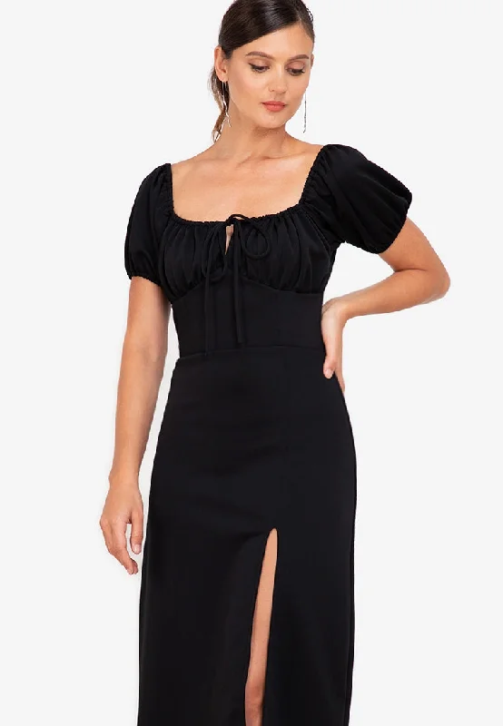 Midi dresses with tiered skirts for a bohemian festival lookElysia