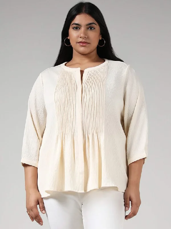 Women's corduroy fall pants Dark - wash women jeans for a sophisticated and slimming effect Gia Cream Pleated Button Down Top Women's corduroy fall pants Dark - wash women jeans for a sophisticated and slimming effect Gia Cream Pleated Button Down Top