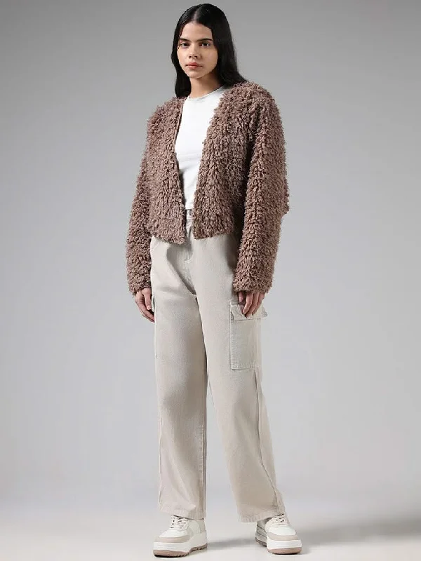 Women's nursing work pants Straight - leg women jeans with a classic and timeless appeal Nuon Brown Plush Fur Crop Cardigan