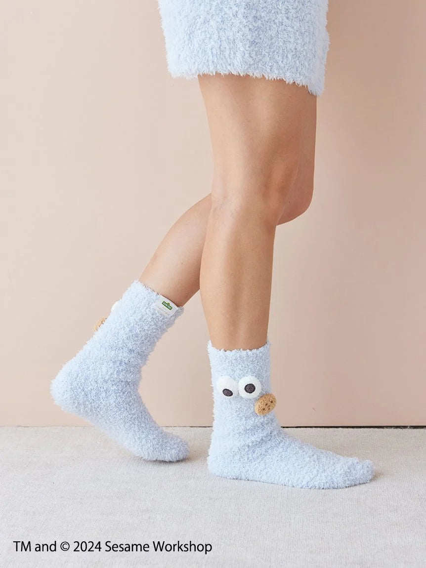 【SESAME STREET】 Cookie Monster Fuzzy Socks