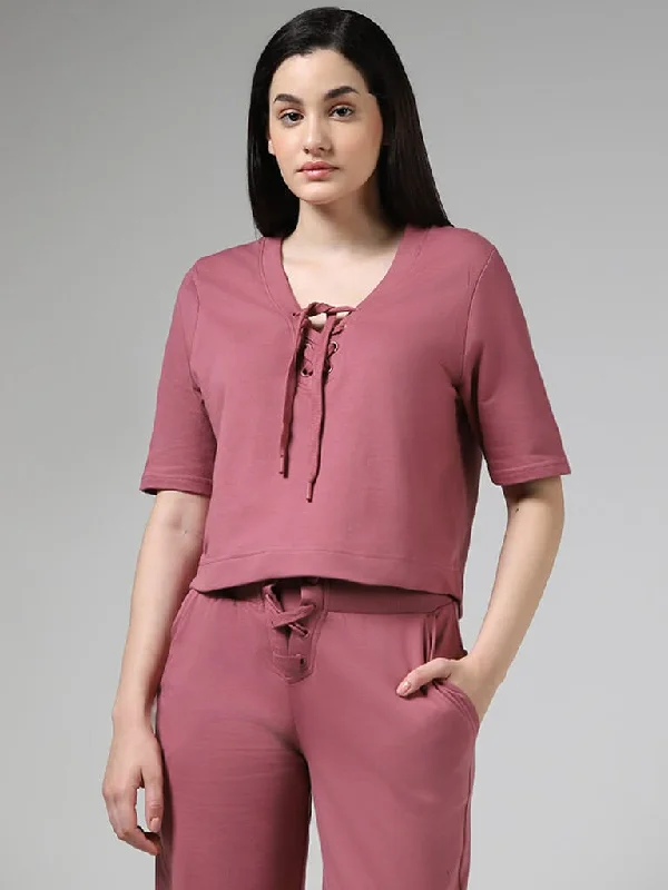 Women's pants with moisture - wicking technology High - rise flare women jeans for a 70s - inspired look Superstar Solid Rose Pink Cotton Lace-Up T-Shirt Women's pants with moisture - wicking technology High - rise flare women jeans for a 70s - inspired look Superstar Solid Rose Pink Cotton Lace-Up T-Shirt