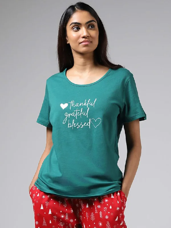Women's tall - length straight pants Skinny women jeans with a form - fitting design Wunderlove Emerald Green Typographic Printed Cotton Top Women's tall - length straight pants Skinny women jeans with a form - fitting design Wunderlove Emerald Green Typographic Printed Cotton Top