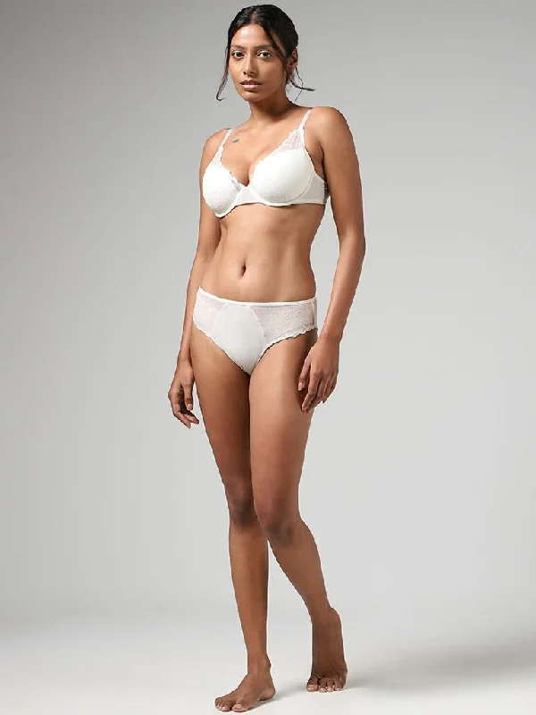 Women's designer brand pants High - rise flare women jeans for a 70s - inspired look Wunderlove Off White Lace Insert Brazilian Brief Women's designer brand pants High - rise flare women jeans for a 70s - inspired look Wunderlove Off White Lace Insert Brazilian Brief