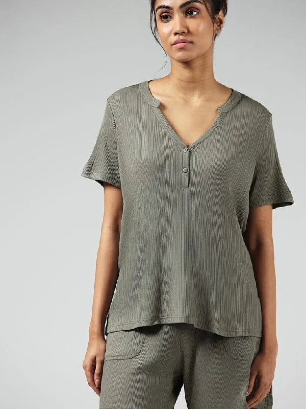 Women's button - fly jeans pants Wide - leg women jeans for a modern and relaxed vibe Wunderlove Olive Ribbed Supersoft Top Women's button - fly jeans pants Wide - leg women jeans for a modern and relaxed vibe Wunderlove Olive Ribbed Supersoft Top