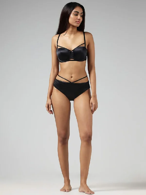 Women's sustainable fashion pants Jeggings women jeans combining the comfort of leggings and style of jeans Wunderlove Solid Black Satin Strappy Bra Women's sustainable fashion pants Jeggings women jeans combining the comfort of leggings and style of jeans Wunderlove Solid Black Satin Strappy Bra