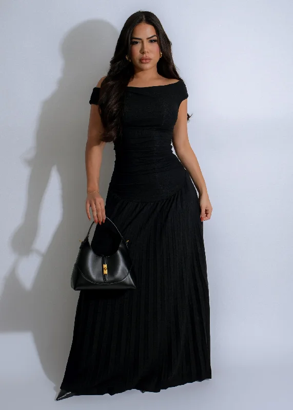 Maxi dresses with a wrap - around style for a customizable fitObsidian Charm Ruched Maxi Dress Black