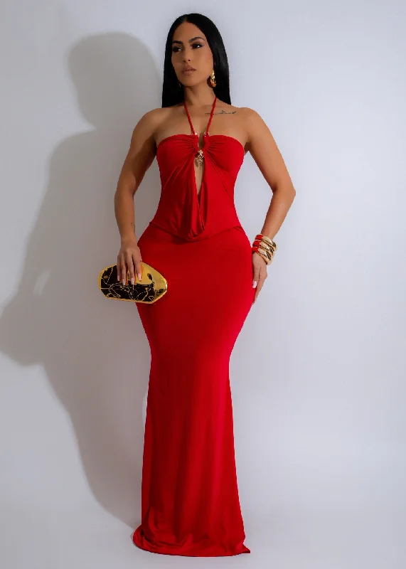 Maxi dresses with side slits for a touch of allureSiren’s Embrace Maxi Dress Red
