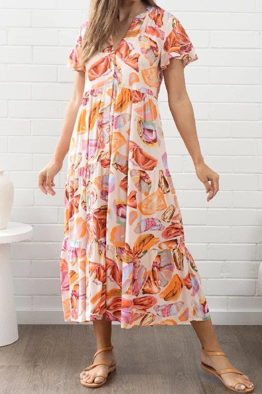 Printed maxi dresses with abstract patterns for an artistic lookTeacher Print Dress - New Prints Printed maxi dresses with abstract patterns for an artistic lookTeacher Print Dress - New Prints