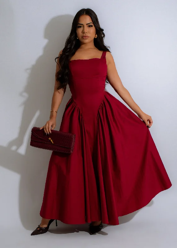 Maxi dresses with a gathered skirt for a voluminous and dramatic effectWhispering Rose Maxi Dress Red Maxi dresses with a gathered skirt for a voluminous and dramatic effectWhispering Rose Maxi Dress Red