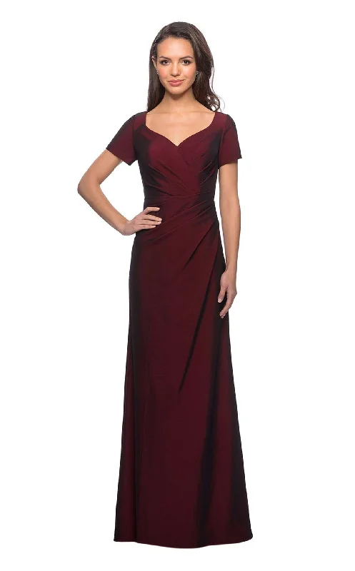 Long - sleeved formal dresses in velvet for a winter formal eventLa Femme 27855 Dress Long - sleeved formal dresses in velvet for a winter formal eventLa Femme 27855 Dress