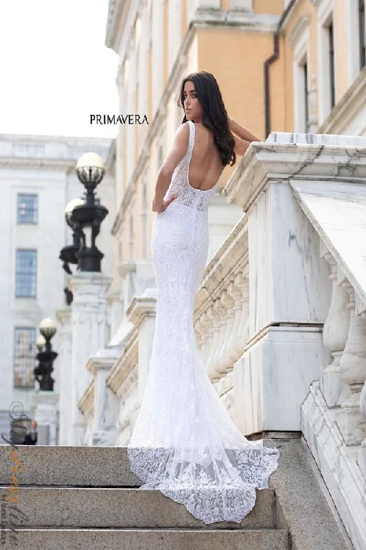 Prom dresses with tiered ruffled sleeves and satin skirts for a feminine and voluminous lookPrimavera 3598 Prom dresses with tiered ruffled sleeves and satin skirts for a feminine and voluminous lookPrimavera 3598