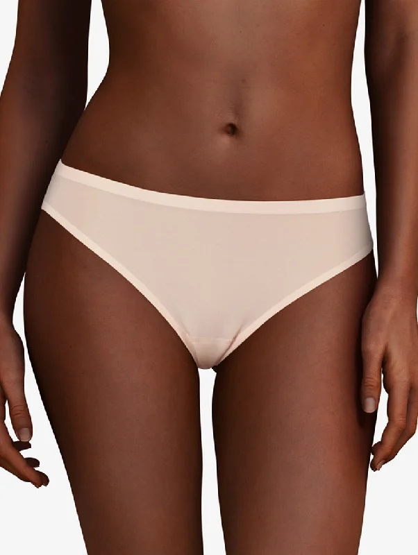 seamless microfiber women thongs for a smooth touchChantelle SoftStretch Thong